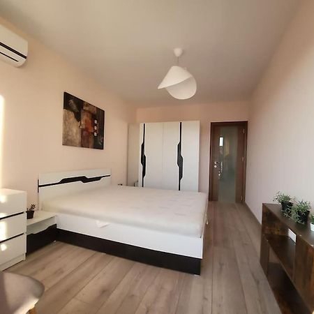 Stylish Apartment Near City Center Plovdiv Extérieur photo