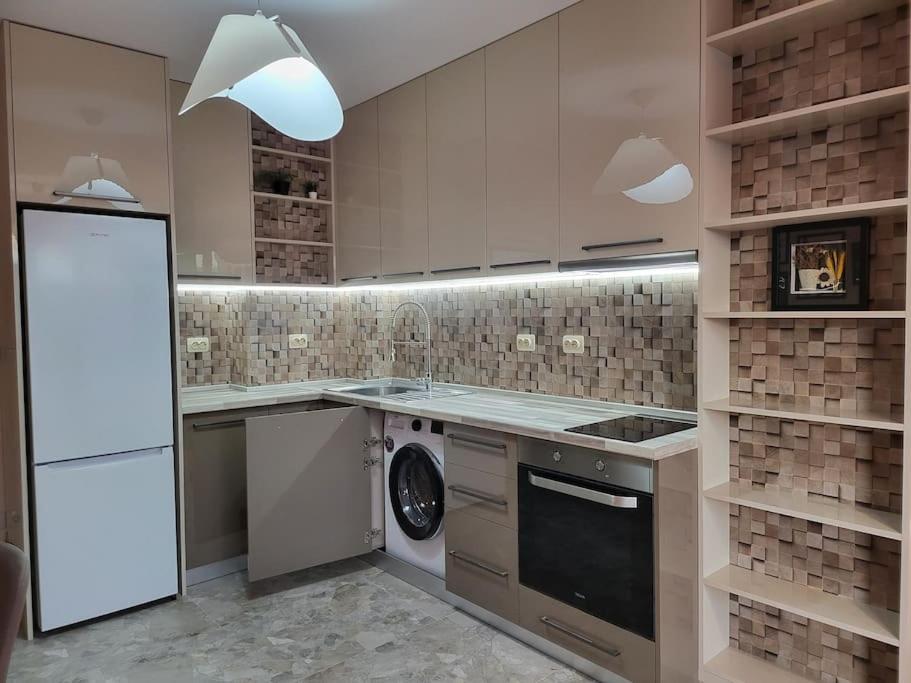 Stylish Apartment Near City Center Plovdiv Extérieur photo